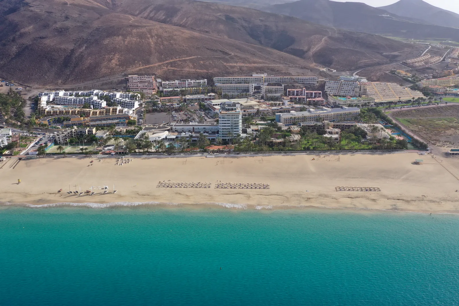 Der Strand von Jandía und die Hotelanlagen aus der Luft
