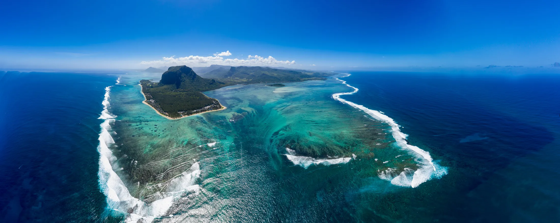 Mauritius – Insel und Riff aus der Luft