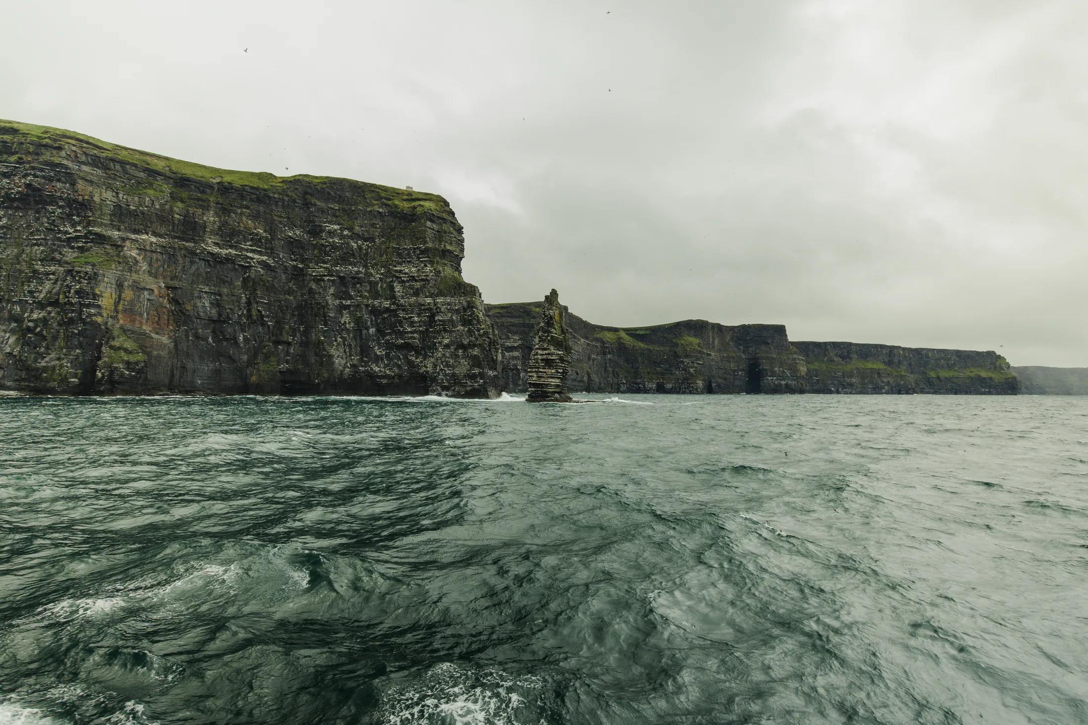 Cliffs of Moher vom Wasser aus gesehen